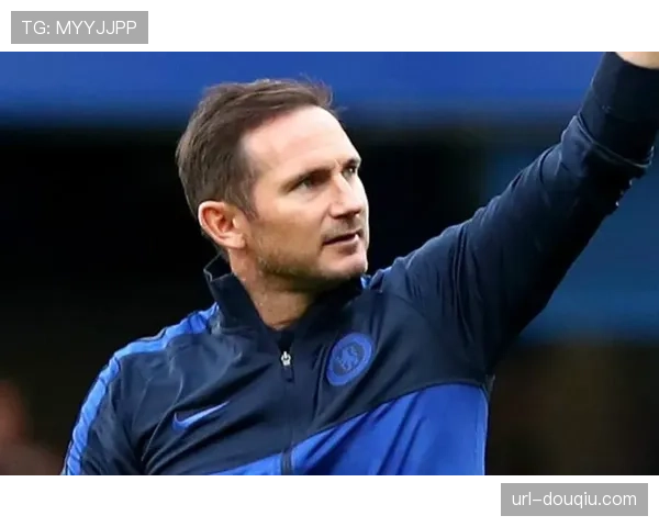 汉堡冬窗转会净支出仅238万欧元，财务压力影响引援力度